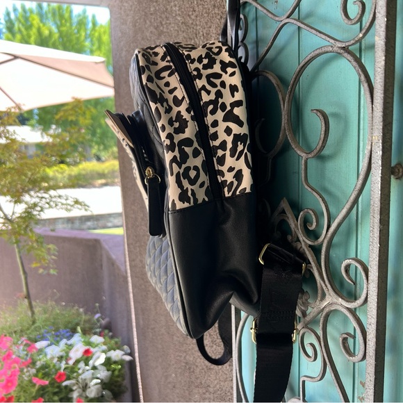 "Luv Betsey" Betsey Johnson Black Cat Mini Backpack Faux Leather Striped Lining - Picture 3 of 11